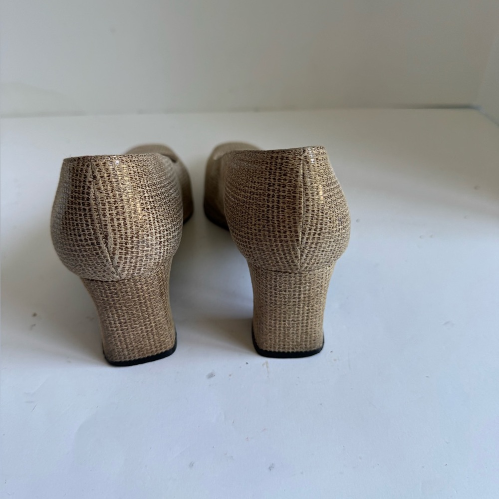 Stuart Weitzman Diamondback Snakeskin embossed leather Shoes/Pumps. Size 7.5 - Picture 7 of 15